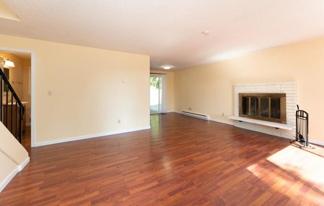 Building Photo - 2 bedroom in Mountlake Terrace WA 98043