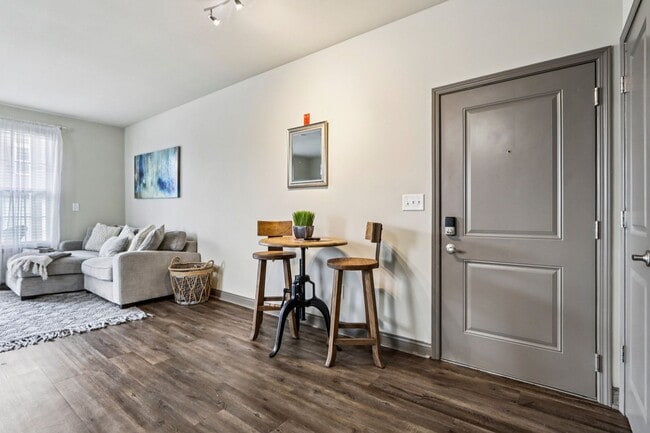 Interior Photo - Flats at 146