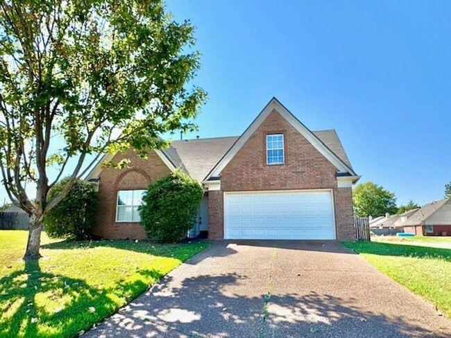 Now Leasing a 4-Bedroom 2.5 Bath Home - Now Leasing a 4-Bedroom 2.5 Bath Home