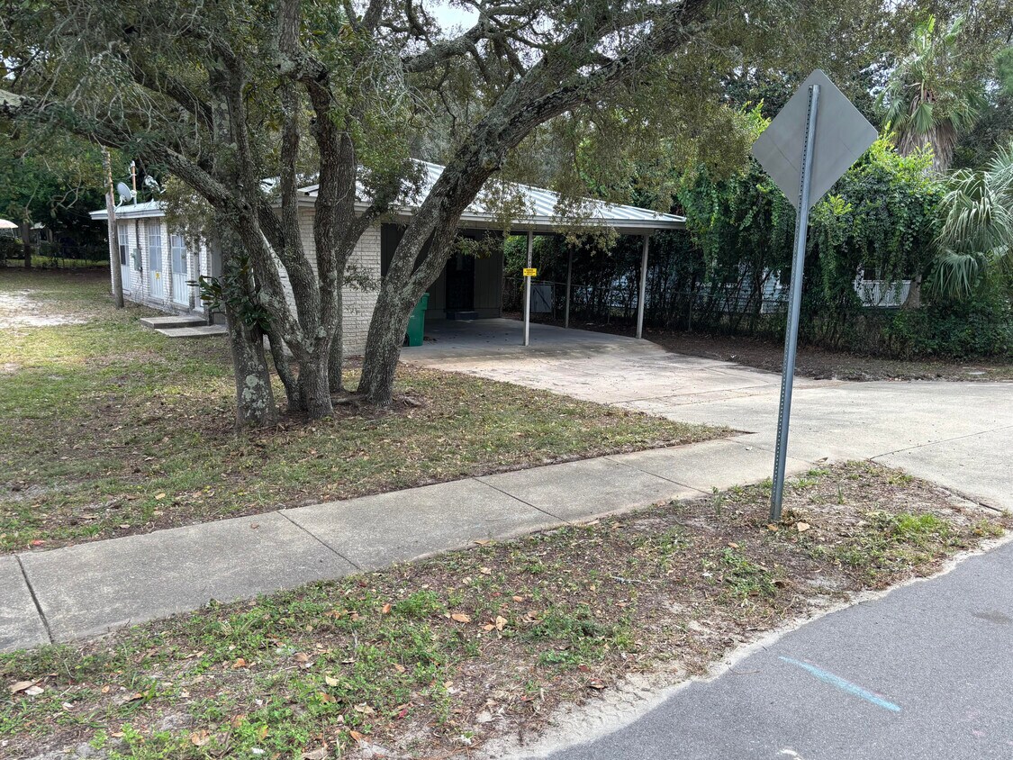 Foto principal - 340 Calhoun Ave