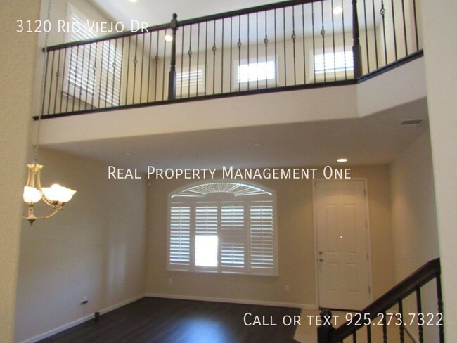 Building Photo - Gorgeous 5 Bed, 3 Bath Home in Great Bay P...