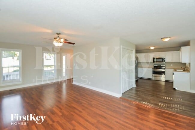 Foto del edificio - 1930 Whirlaway Cir