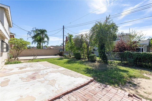 Building Photo - 6485 Clovis Pl