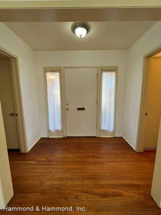 Foto del edificio - 3 br, 2 bath House - 10157 Noble Ave.