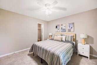 Building Photo - The Retreat at Concord Apartments