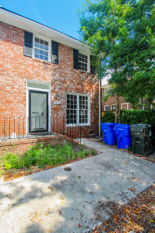Photo - 186 Queen St Townhome