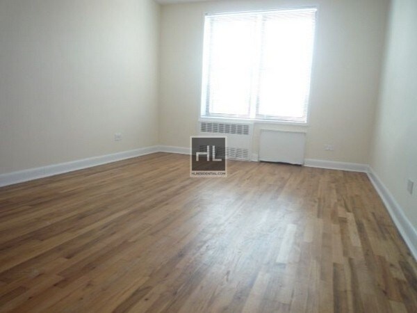Building Photo - 2750 Homecrest Ave