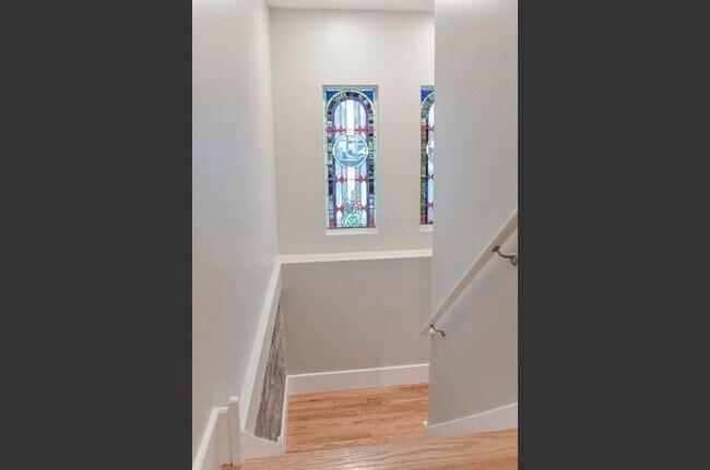 Building Photo - 204 Spencer Ave