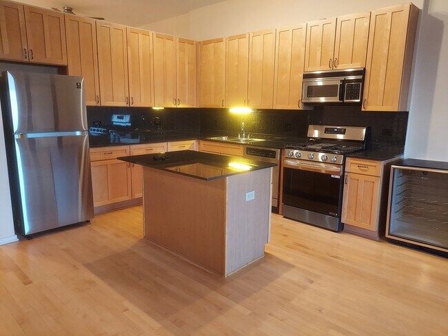 Foto del edificio - 1000 E 53rd St