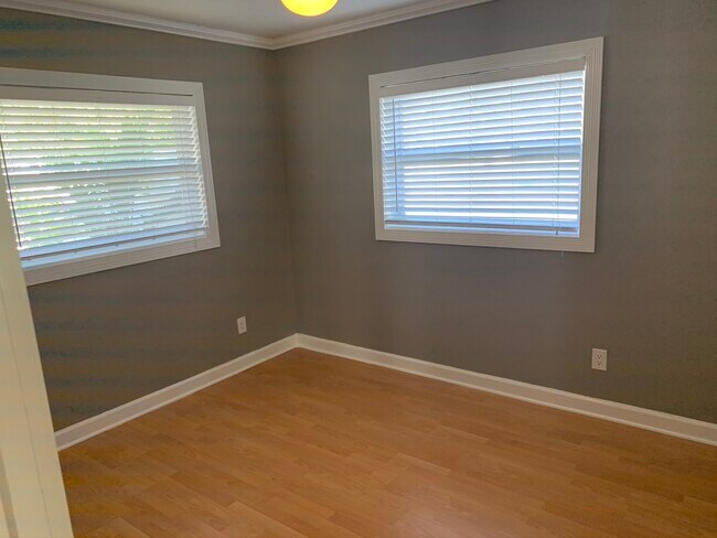 Building Photo - 1732 Indian Rocks Rd