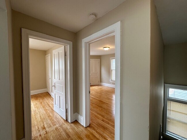 Foto del edificio - 2724-2726 N Murray Duplex