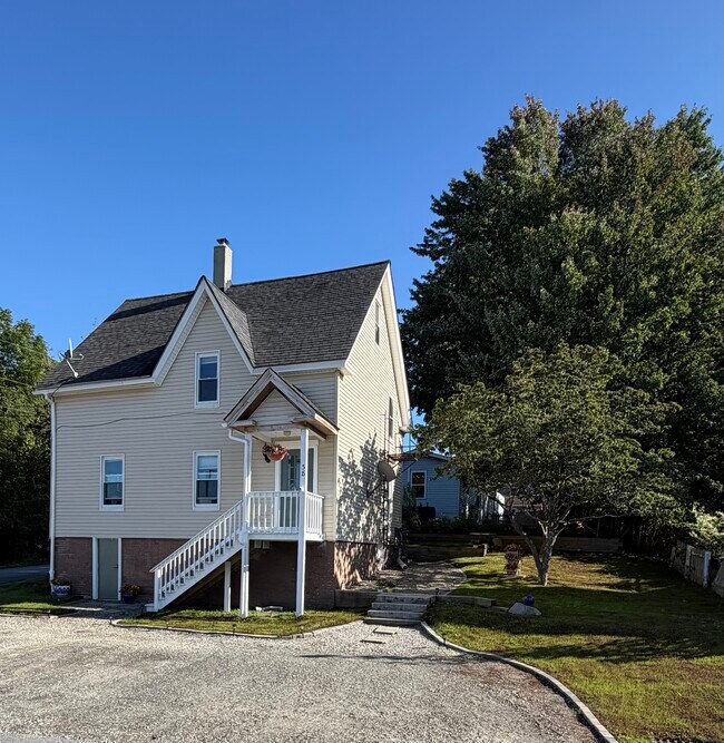 Building Photo - 38 Jannell Ct