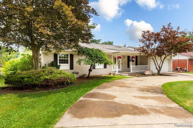 Foto del edificio - 21918 Knudsen Dr