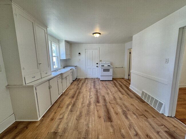 Foto del edificio - 1119 Doty St