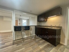 Building Photo - 157 Rathbun St