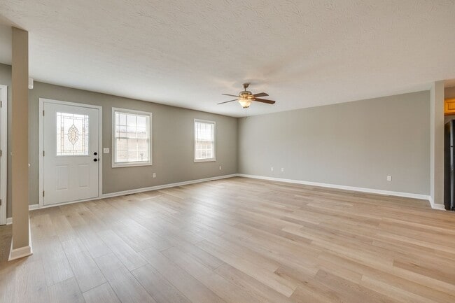 Building Photo - 14245 Lariat Lp