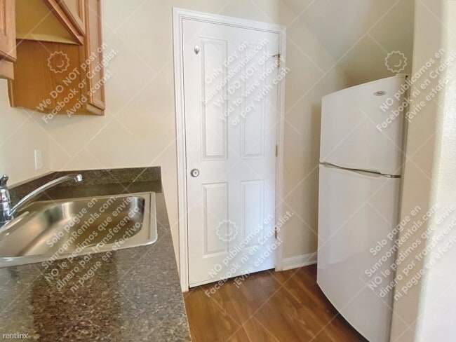 Building Photo - 1 br, 1 bath House - 148 Rush Hvn C C