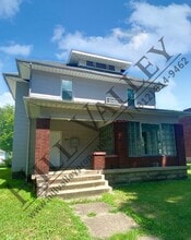 Building Photo - 1462 S 7th St