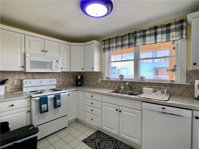 Foto del edificio - 25 Briarwood Ave