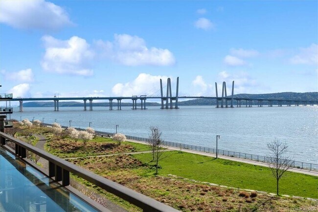 Foto del edificio - 45 Hudson View Way