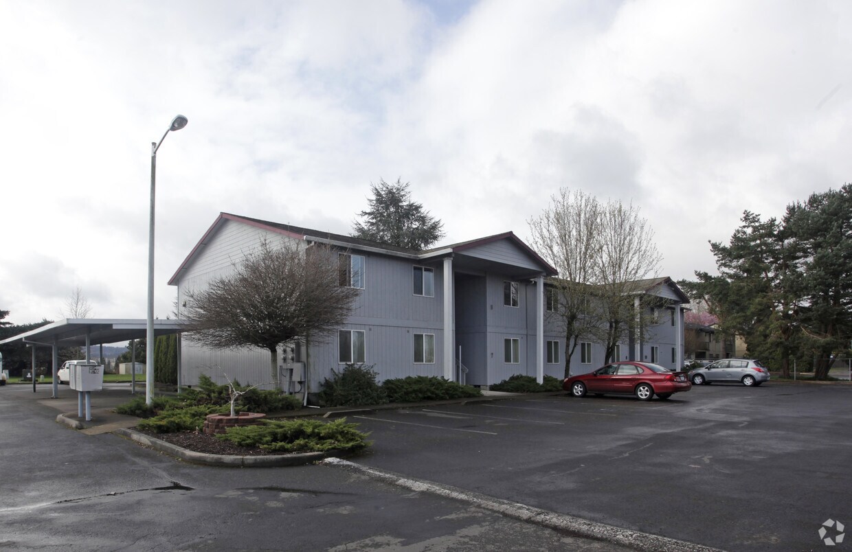 Foto principal - Eagle Crest Apartment Homes