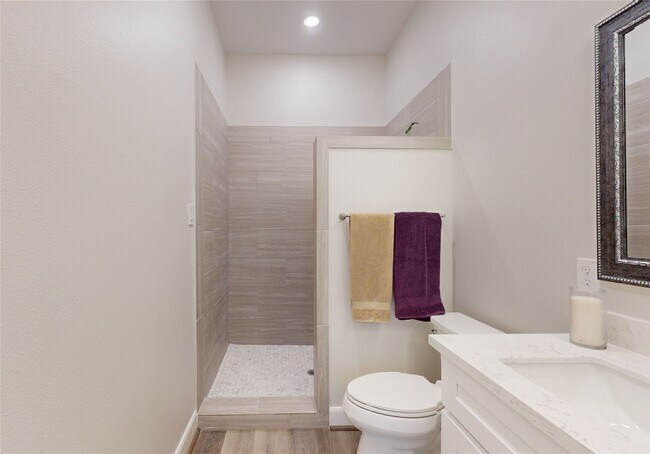Foto del edificio - 504 Nursery Rd