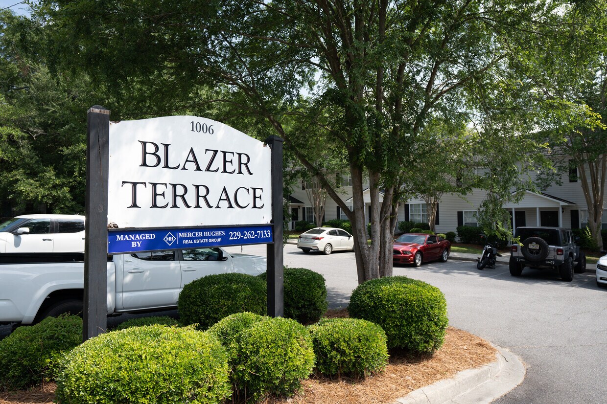 1006 Cherokee St Unit 6, Valdosta, GA 31602 Room for Rent in Valdosta