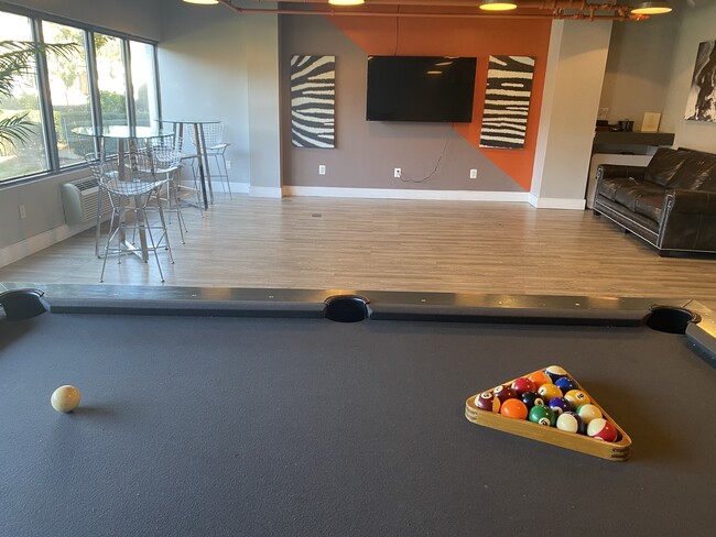 Building Photo - 500 Central Ave