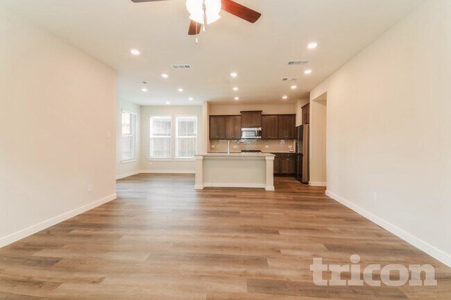 Building Photo - 2552 Finch Holw Dr