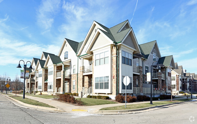 Building Photo - City Center at Deer Creek