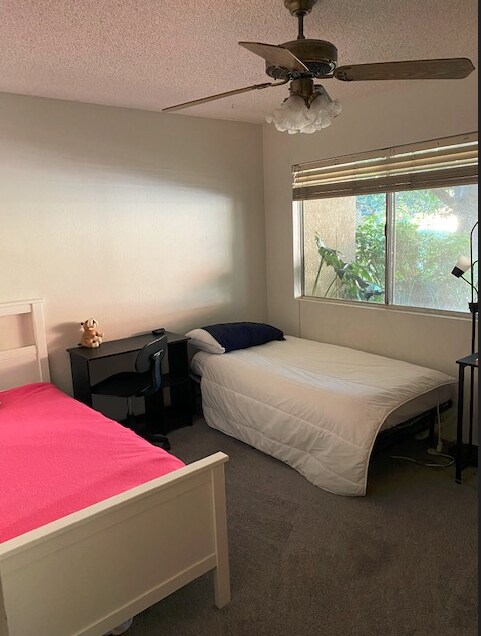 Foto del edificio - 103 Stanford Ct