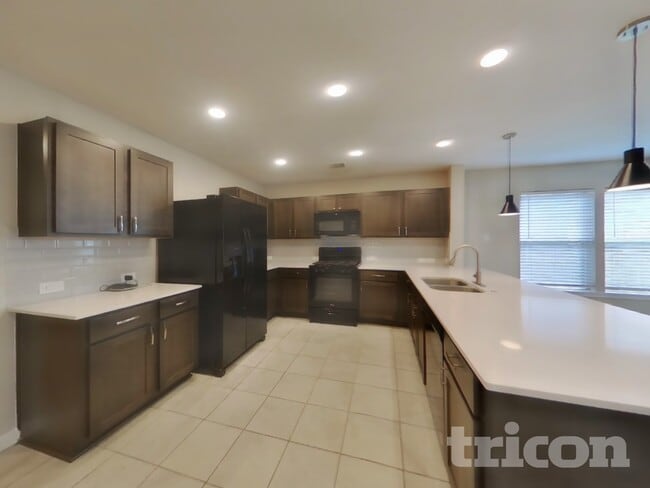 Building Photo - 20923 Cullen Ranch Rd