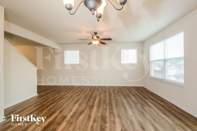 Building Photo - 104 Shire Dr