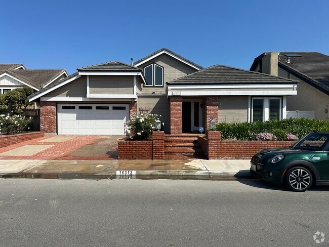 Building Photo - 16312 Walrus Ln