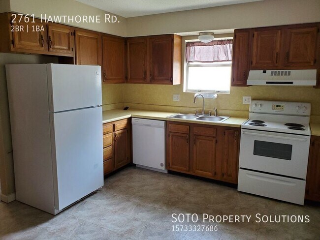 Building Photo - 2BD/1BA Pet-Friendly Duplex by Arena Park