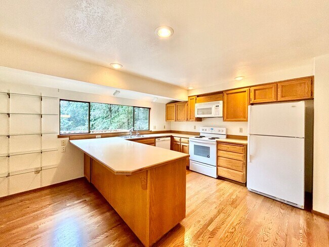 Building Photo - Great Home for rent