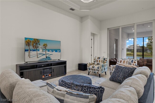 Building Photo - 8880 Redonda Dr