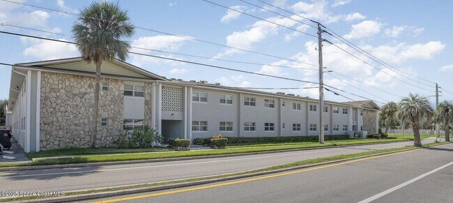 Foto del edificio - 5600 N Banana River Blvd
