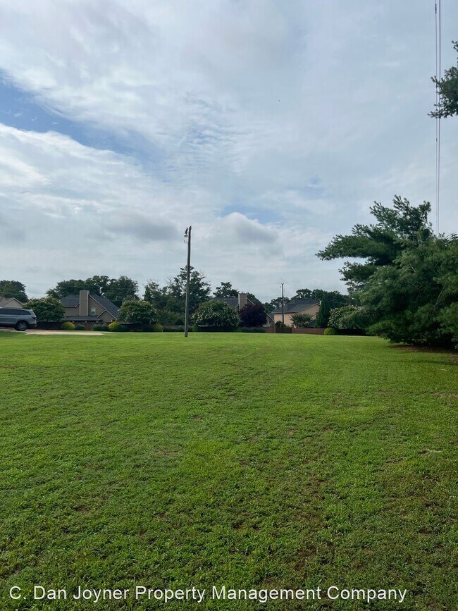 Building Photo - 4 br, 2 bath House - 205 Hammett Road