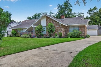 Building Photo - 12411 Pinerock Ln