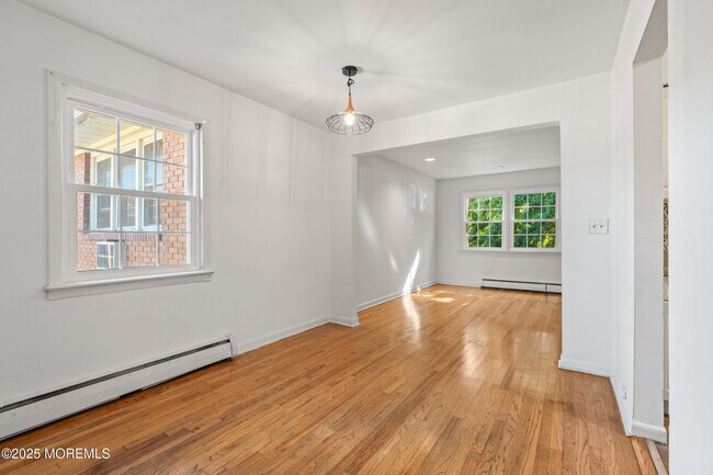 Building Photo - 364 Westwood Ave