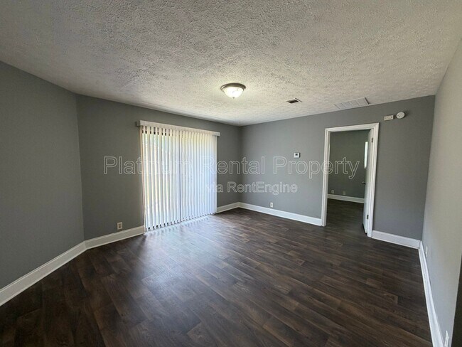 Foto del edificio - 1492 Waverly Way