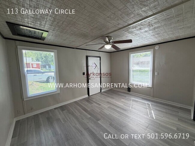 Foto del edificio - 113 Galloway Cir