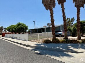 Building Photo - 1301 W Langley Ave