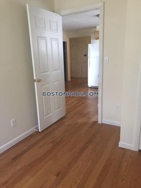 Building Photo - 112 Readville St