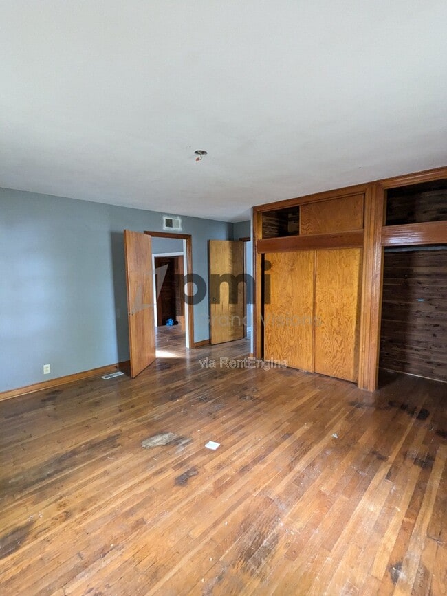 Building Photo - 600 E Jefferson Ave