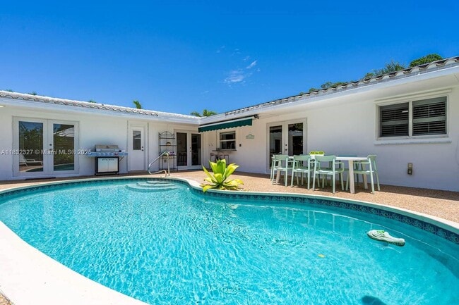 Photo - 421 NE 22nd Ave House