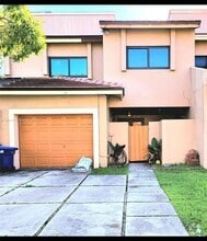 Building Photo - 19530 Cypress Ct
