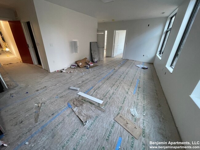 Building Photo - 89 Brighton Ave