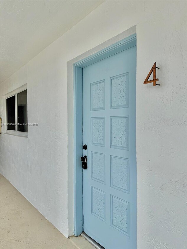 Foto principal - 131 NW 77th St